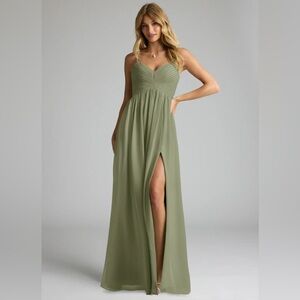 AZAZIE ALIA
Pistachio A-Line Pleated Chiffon Dress